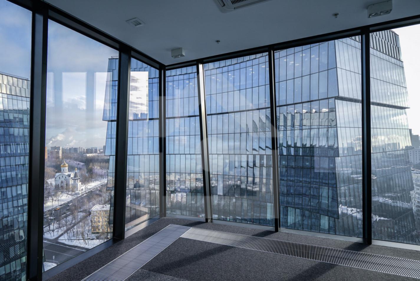 Купить спец окна в Москве