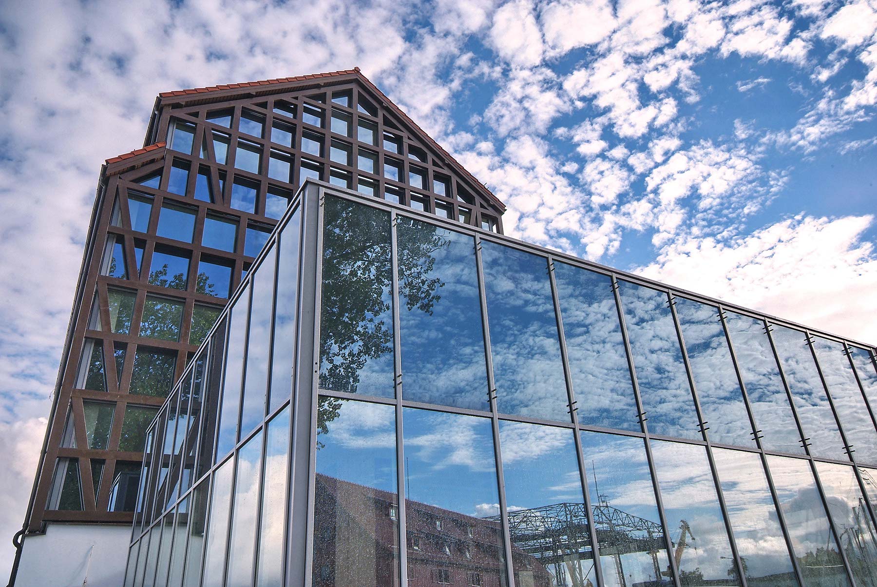 Заказать остекление в Москве