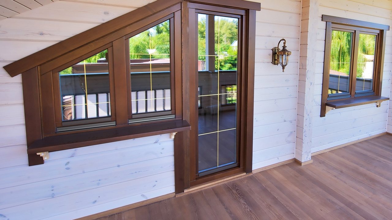 Деревянные окна на заказ в Москве